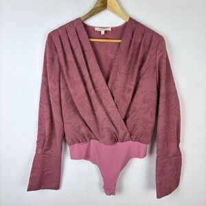 Favorite Daughter Pink Mauve V-Neck Blouse Bodysuit